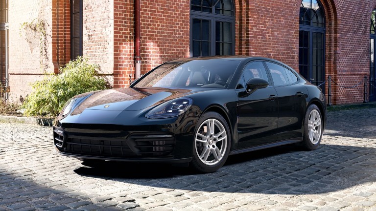 2021 Porsche Panamera Black