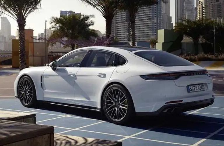 Rear three-quarter view of the 2023 Porsche Panamera parked